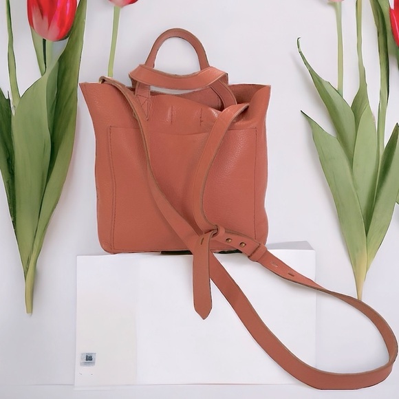 Madewell Medium Transport
Tote Pink Coral English
Saddle Leather - Picture 1 of 16